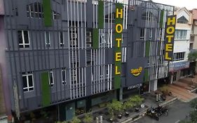 Smile Hotel Wangsa Maju